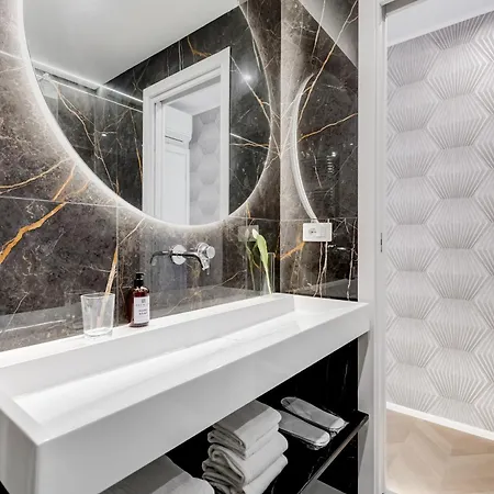 Pensión Glam44 Private By Premium Collection 4*
